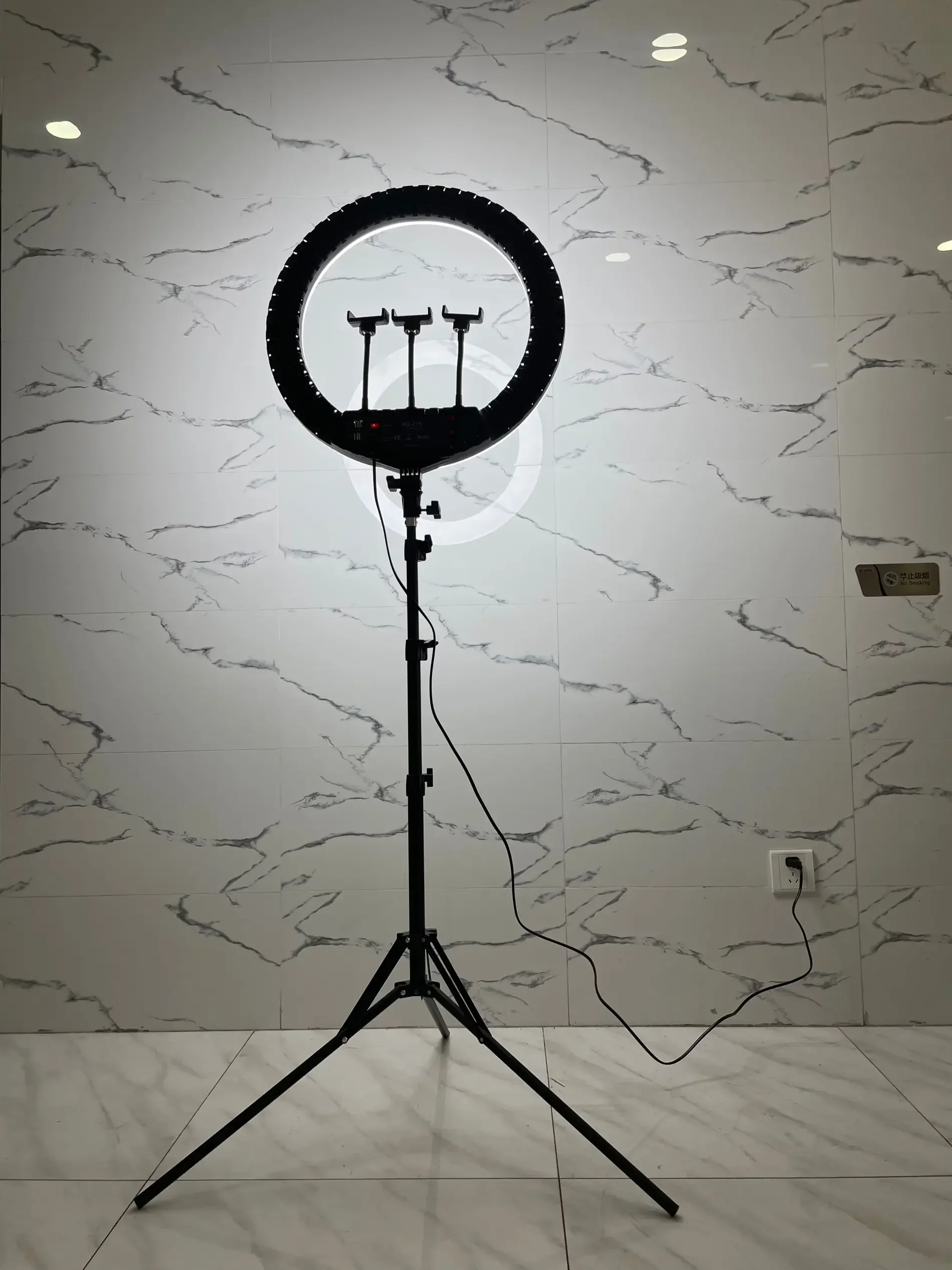 HQ-21n 21 Inch LED Ring Light  - đánh giá và giá Photography Of Lighting